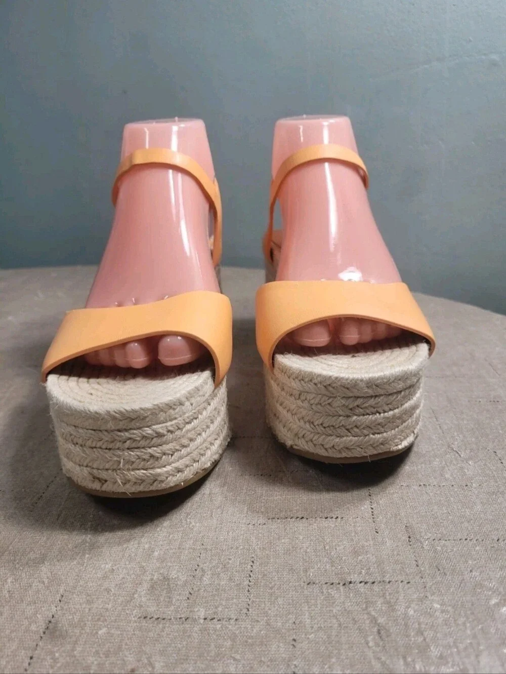 Antonio Melani Women's Size 7.5 M  Espadrille Wedge Sandals Orange Peach 59